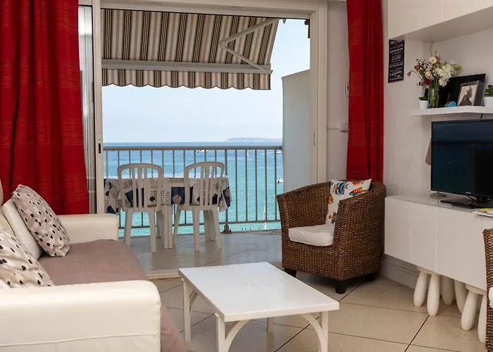 Beau T2 Pour 4 Pers. Au Lavandou, Face Mer, Avec Parking - Fr-1-803-75 * Ле-Лаванду